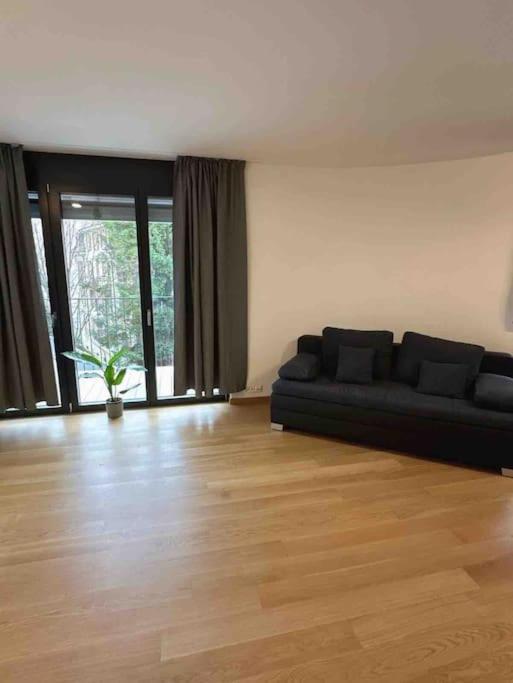 Ferienwohnung Neubau In Zuerich Oerlikon Exterior foto